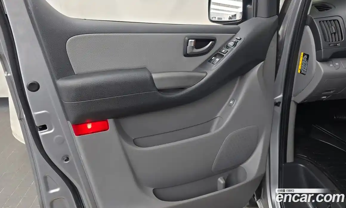 Hyundai Starex 2020 2.5 автомат (гидро), фото 14