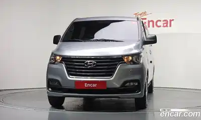 Hyundai Starex 2020 2.5 автомат (гидро), миниатюра 3