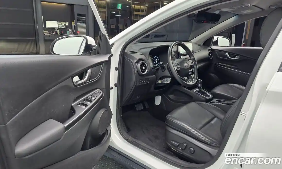 Hyundai Kona 2022 1.6 автомат (гидро), фото 13