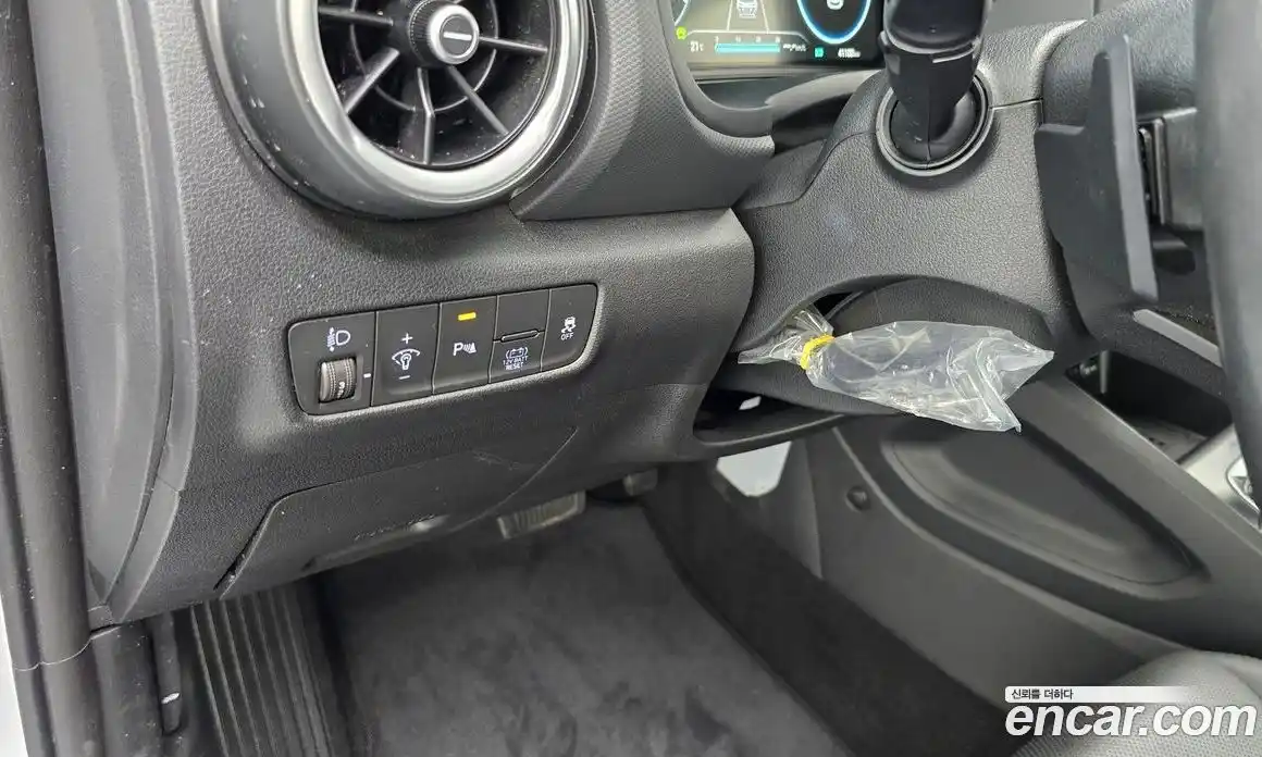 Hyundai Kona 2022 1.6 автомат (гидро), фото 26