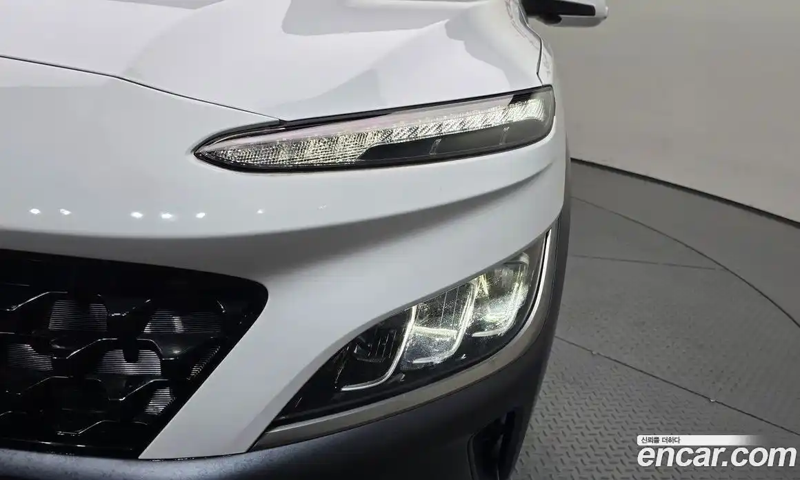 Hyundai Kona 2022 1.6 автомат (гидро), фото 8