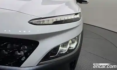 Hyundai Kona 2022 1.6 автомат (гидро), миниатюра 8