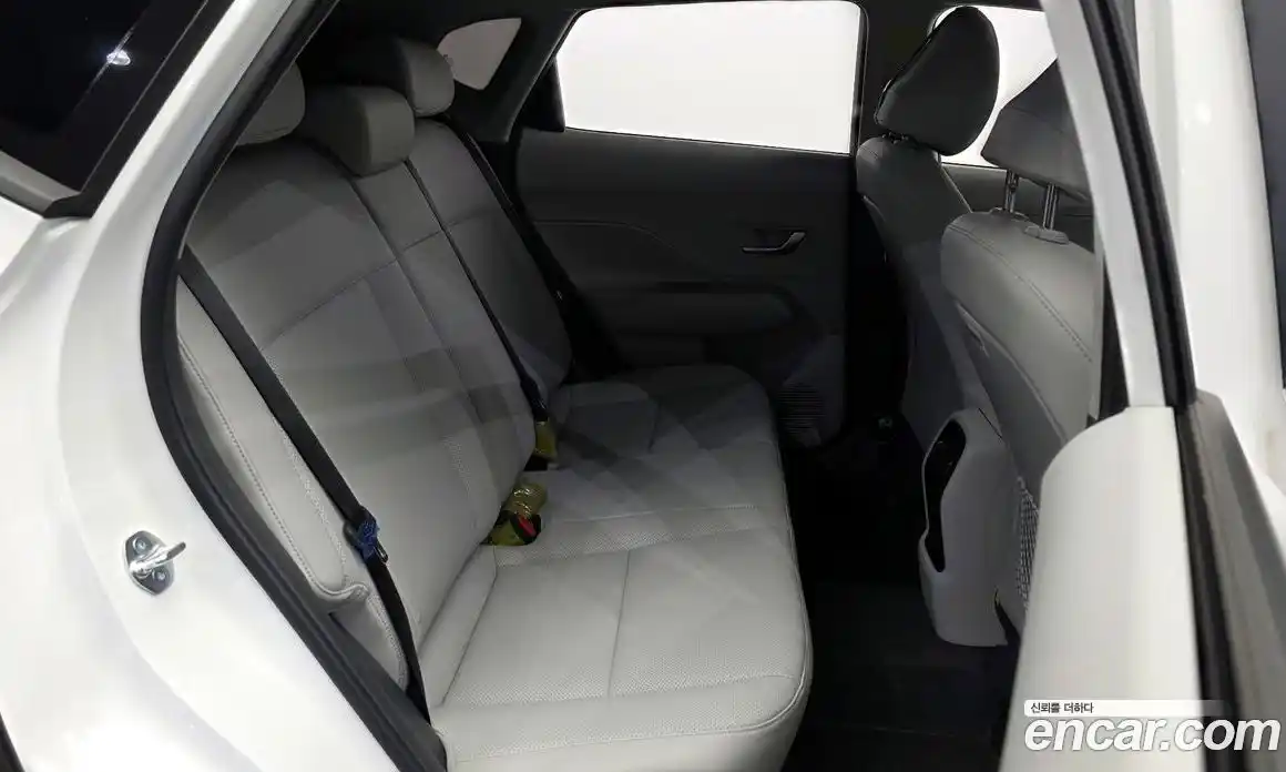 Hyundai Kona 2024 1.6 автомат (гидро), фото 11