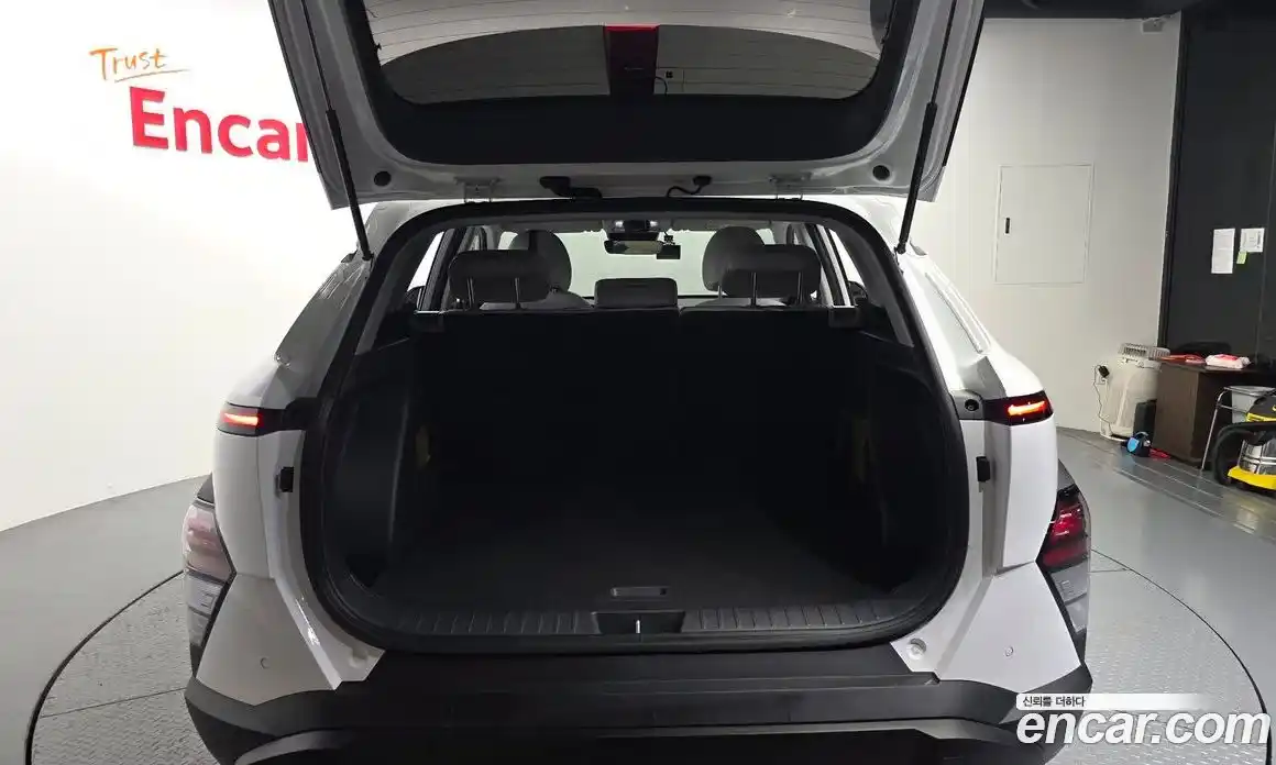 Hyundai Kona 2024 1.6 автомат (гидро), фото 20
