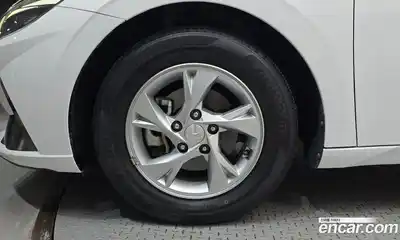 Hyundai Avante 2021 1.6 автомат (гидро), миниатюра 5