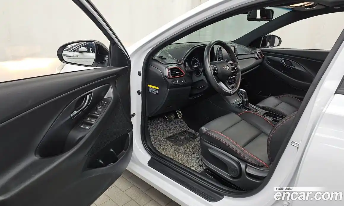 Hyundai i30 2019 1.6 автомат (гидро), фото 13