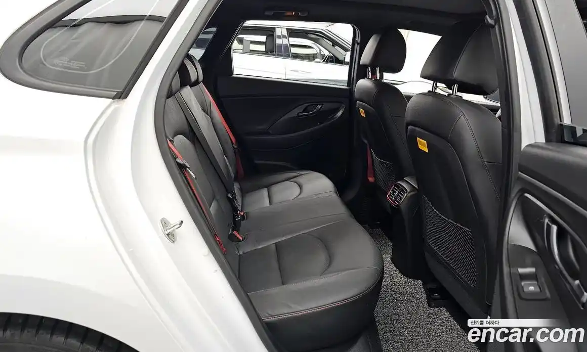 Hyundai i30 2019 1.6 автомат (гидро), фото 18