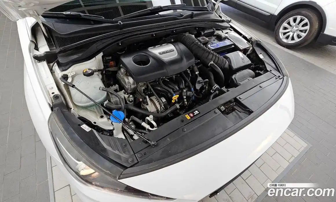 Hyundai i30 2019 1.6 автомат (гидро), фото 6