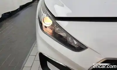 Hyundai i30 2019 1.6 автомат (гидро), миниатюра 8