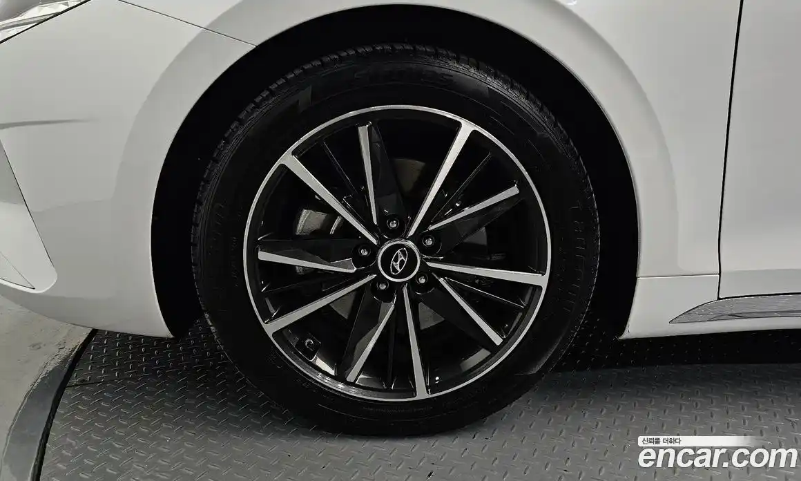 Hyundai Grandeur 2021 2.5 автомат (гидро), фото 5