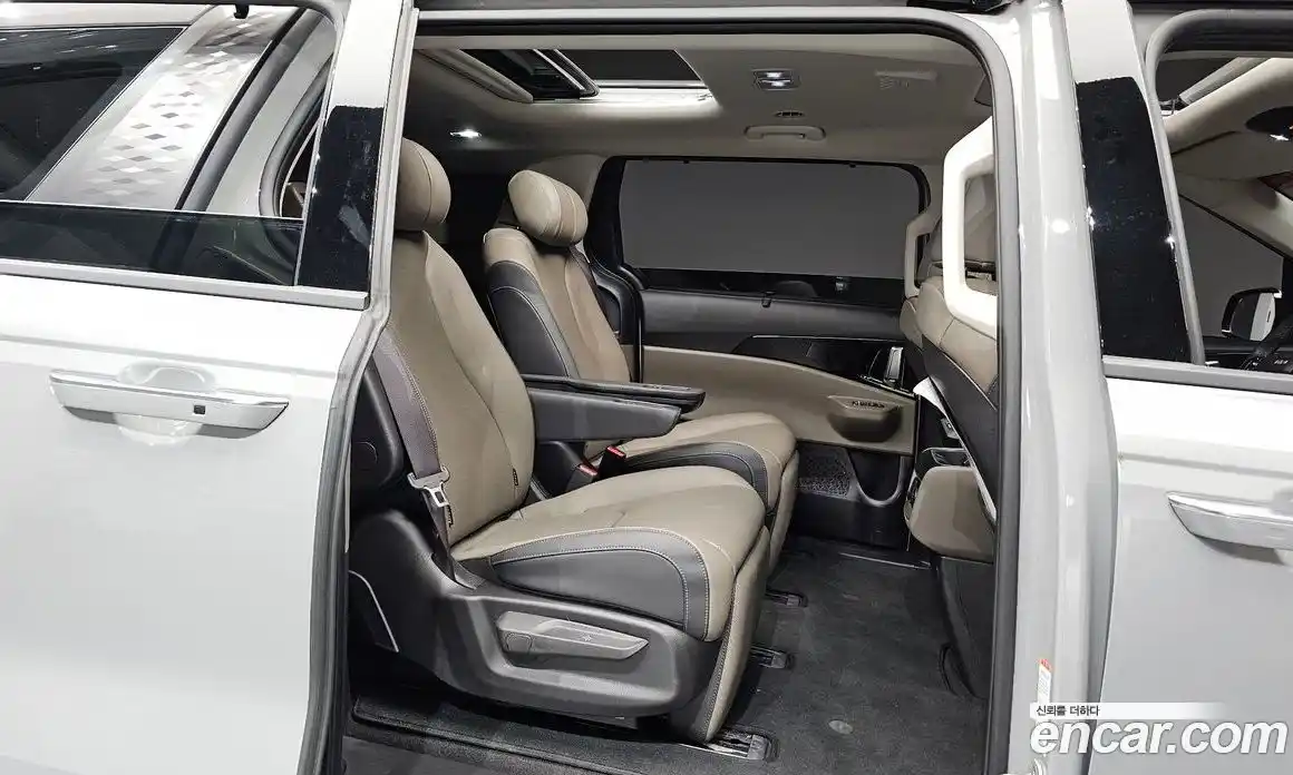 Kia Carnival 2025 3.5 автомат (гидро), фото 17