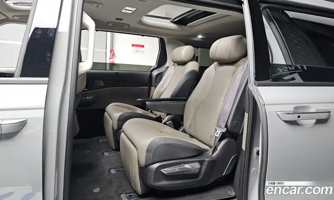 Kia Carnival 2025 3.5 автомат (гидро), фото 18