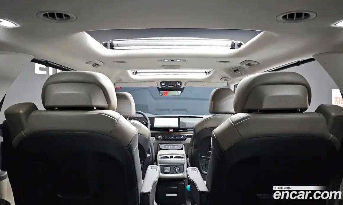 Kia Carnival 2025 3.5 автомат (гидро), фото 38