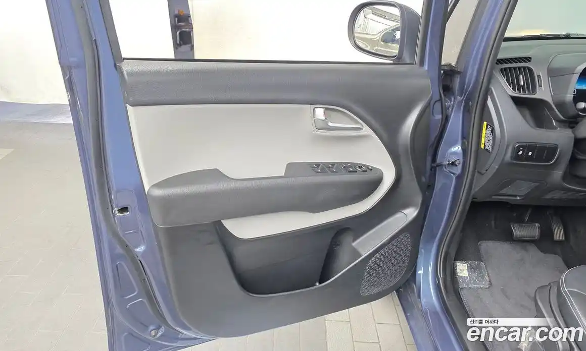 Kia Ray 2023 0.1 автомат (гидро), фото 14