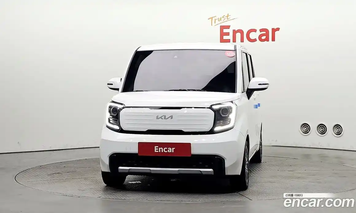 Kia Ray 2023 1.0 автомат (гидро), фото 3
