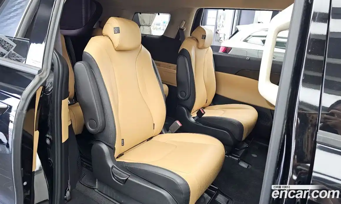Kia Carnival 2021 2.2 автомат (гидро), фото 18