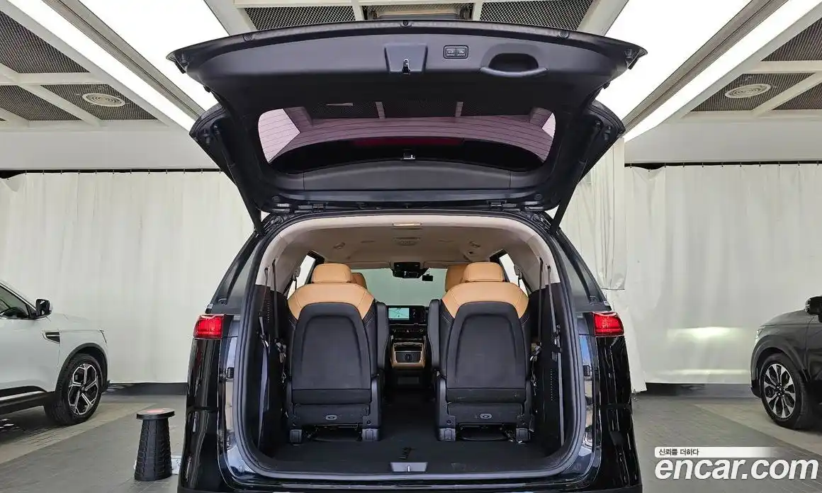 Kia Carnival 2021 2.2 автомат (гидро), фото 26