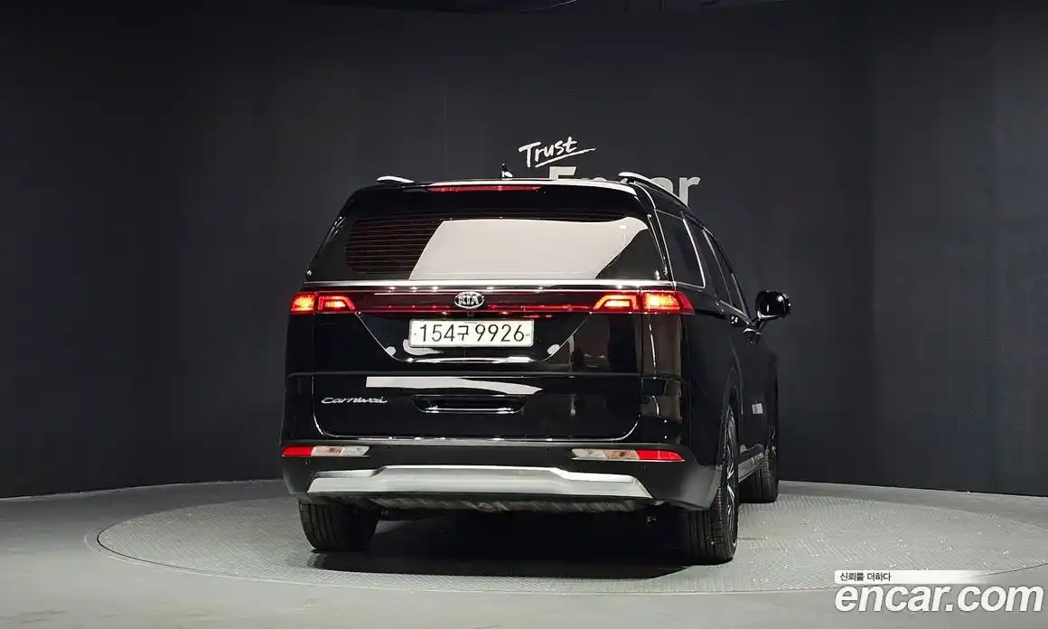 Kia Carnival 2021 2.2 автомат (гидро), фото 4