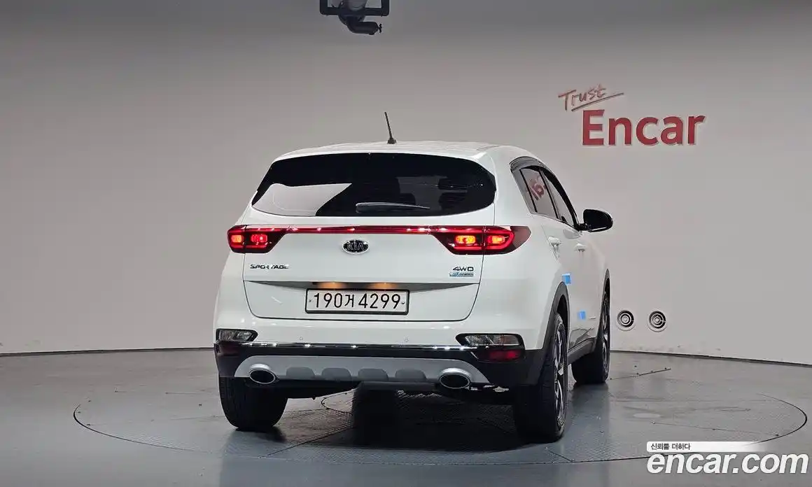 Kia Sportage 2019 2.0 автомат (гидро), фото 3