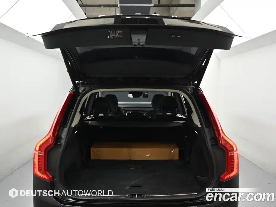 Volvo XC90 2019 2.0 автомат (гидро), фото 19