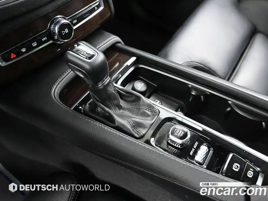 Volvo XC90 2019 2.0 автомат (гидро), фото 9