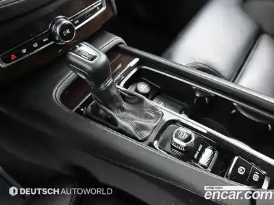 Volvo XC90 2019 2.0 автомат (гидро), миниатюра 9