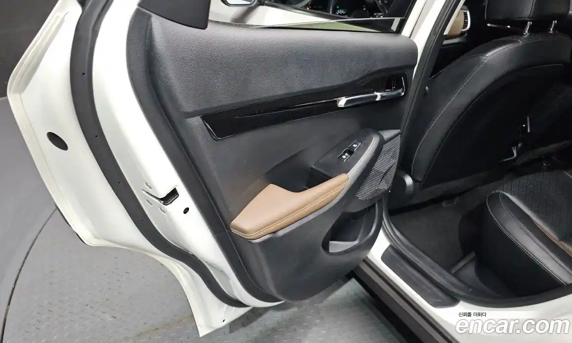 Kia Seltos 2022 1.6 автомат (гидро), фото 15
