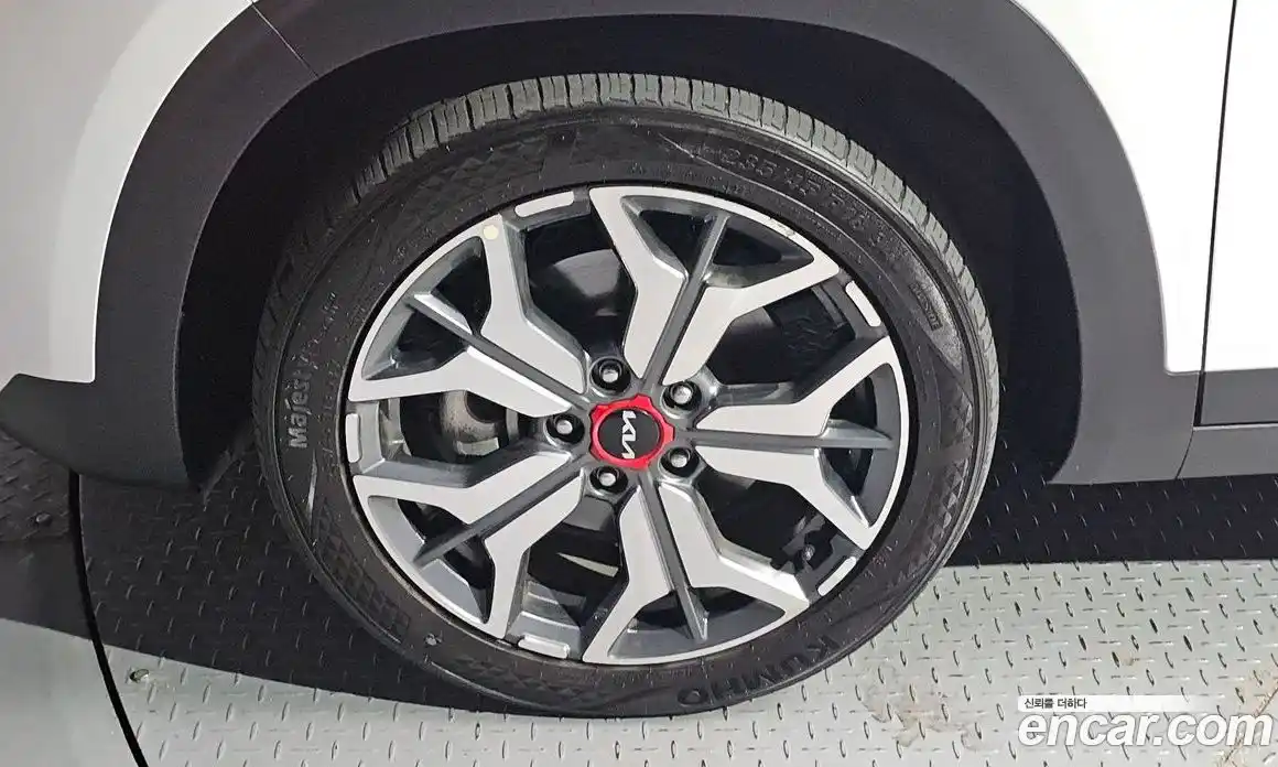 Kia Seltos 2022 1.6 автомат (гидро), фото 5
