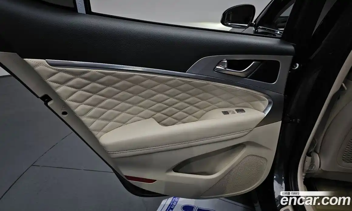 Genesis G70 2019 2.0 автомат (гидро), фото 14