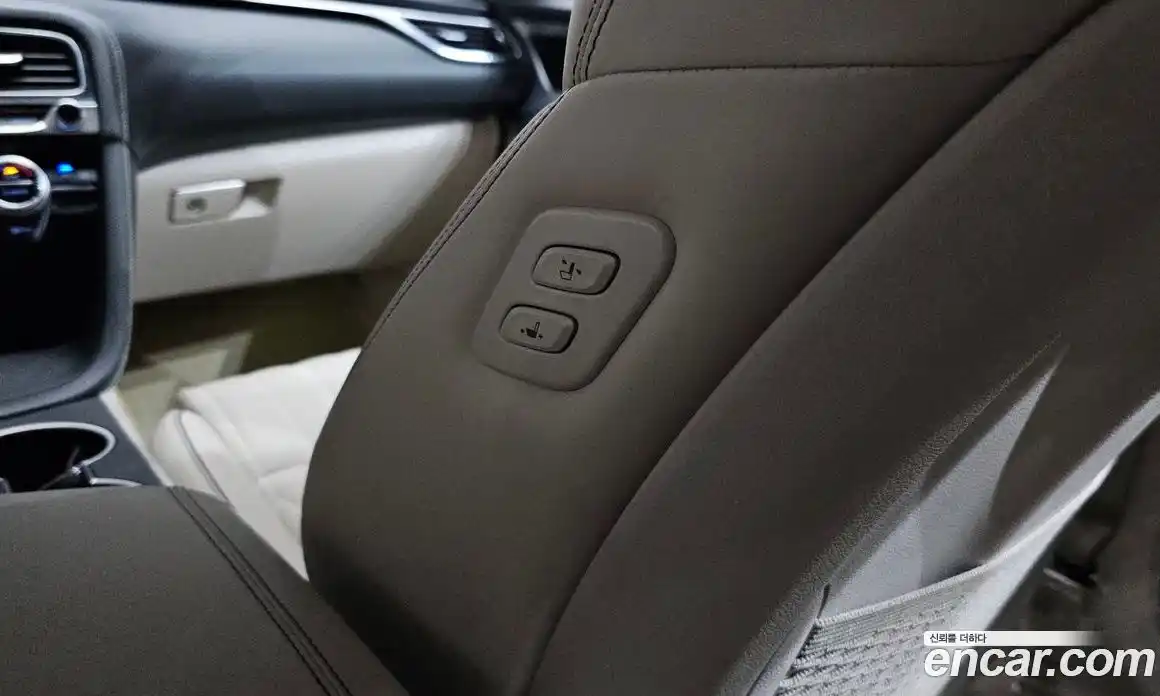 Genesis G70 2019 2.0 автомат (гидро), фото 31