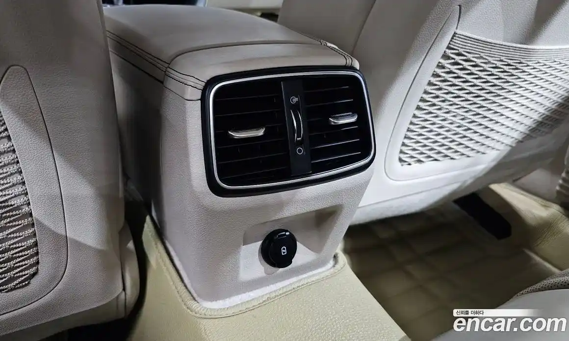 Genesis G70 2019 2.0 автомат (гидро), фото 32