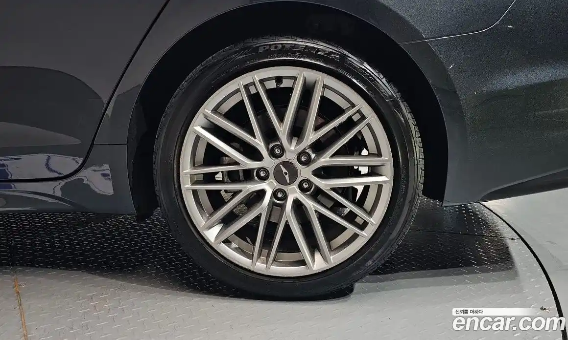 Genesis G70 2019 2.0 автомат (гидро), фото 6