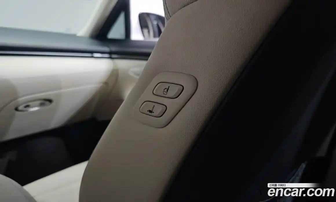 Genesis GV70 2022 2.5 автомат (гидро), фото 30