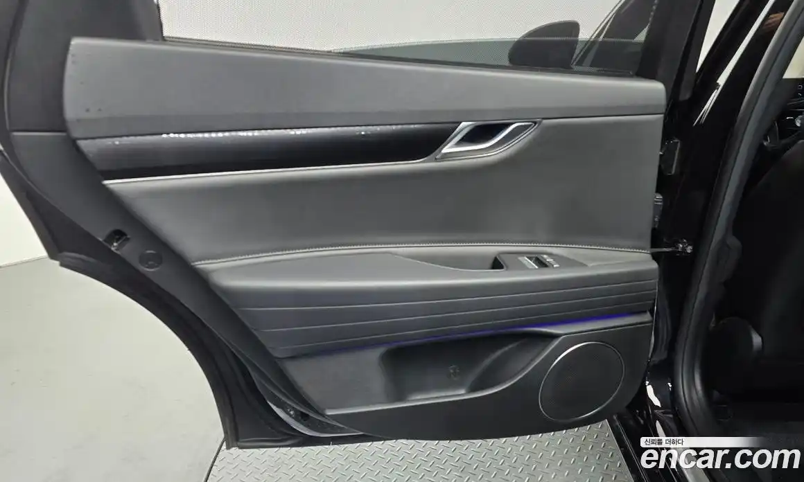 Genesis G80 2024 2.5 автомат (гидро), фото 15
