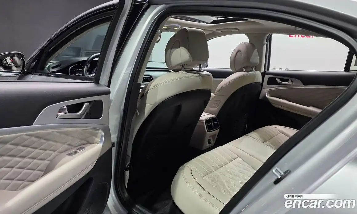 Genesis G70 2018 2.0 автомат (гидро), фото 17