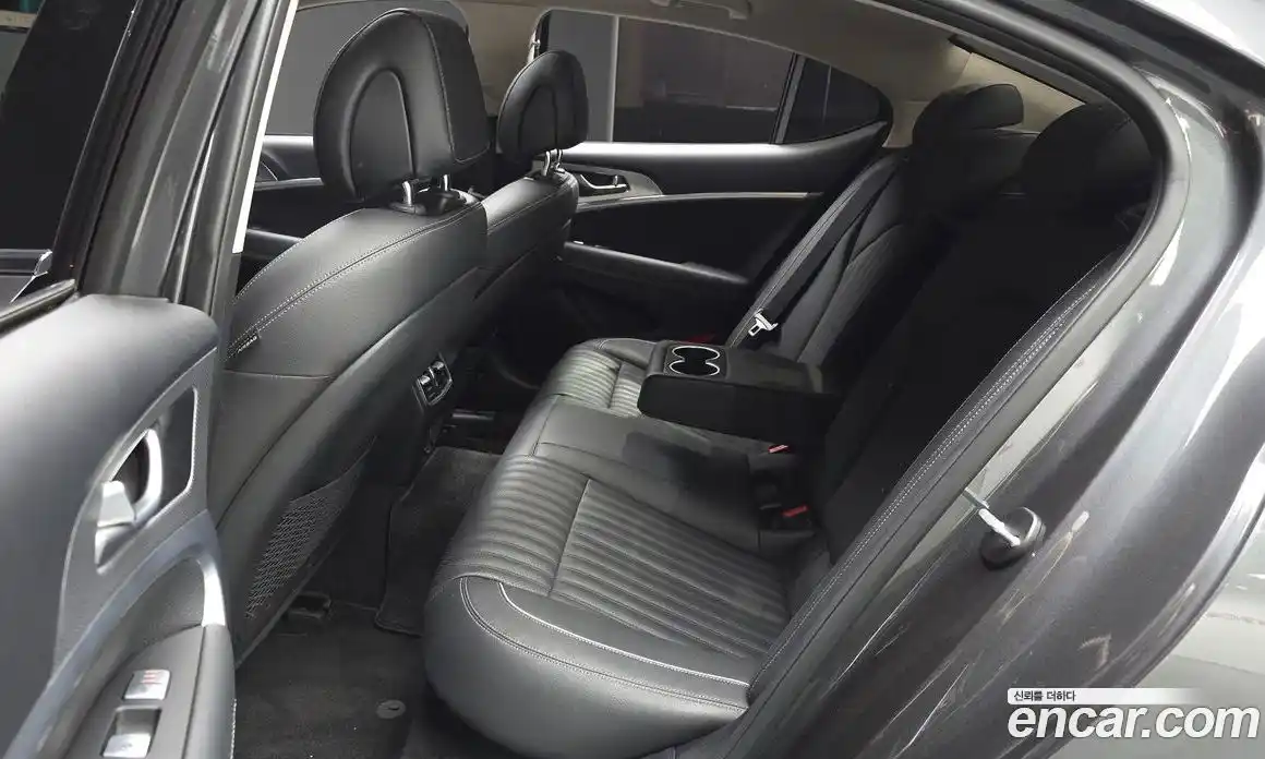 Genesis G70 2021 2.0 автомат (гидро), фото 16