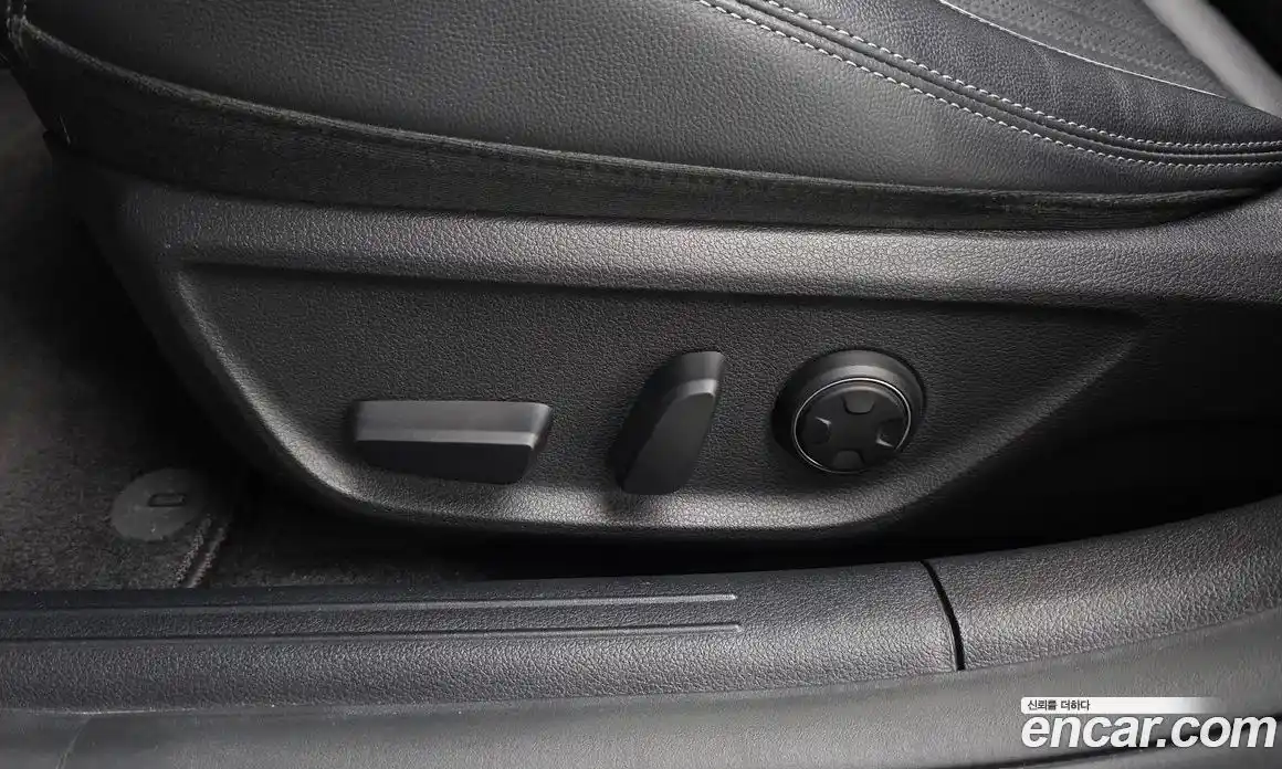 Genesis G70 2021 2.0 автомат (гидро), фото 26