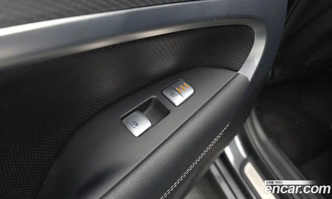 Genesis G70 2021 2.0 автомат (гидро), фото 33