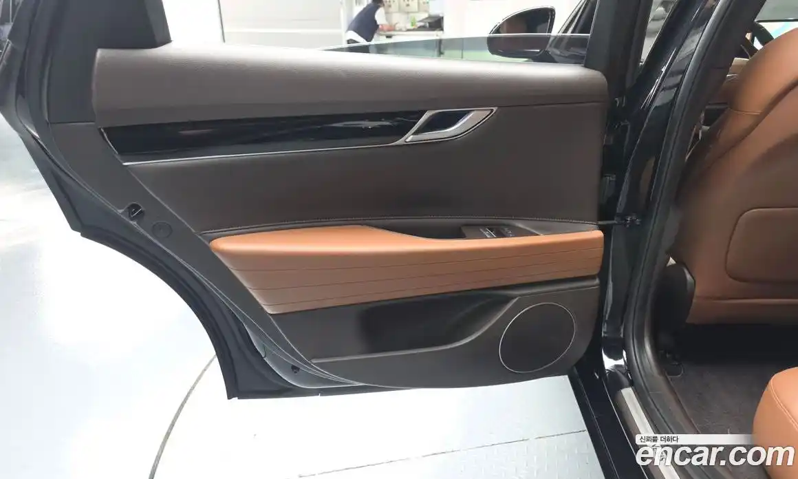 Genesis G80 2023 2.5 автомат (гидро), фото 15