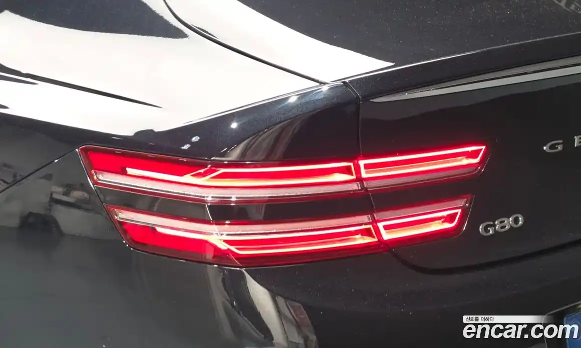 Genesis G80 2023 2.5 автомат (гидро), фото 9