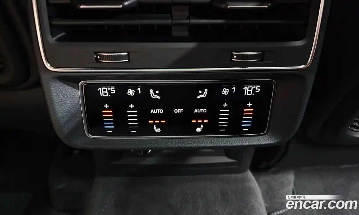 Audi Q8 2020 3.0 автомат (гидро), фото 25