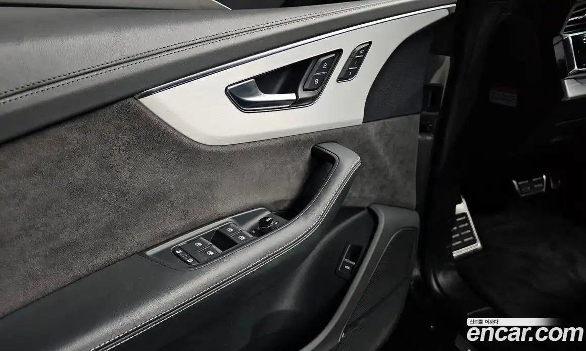 Audi Q8 2020 3.0 автомат (гидро), фото 29