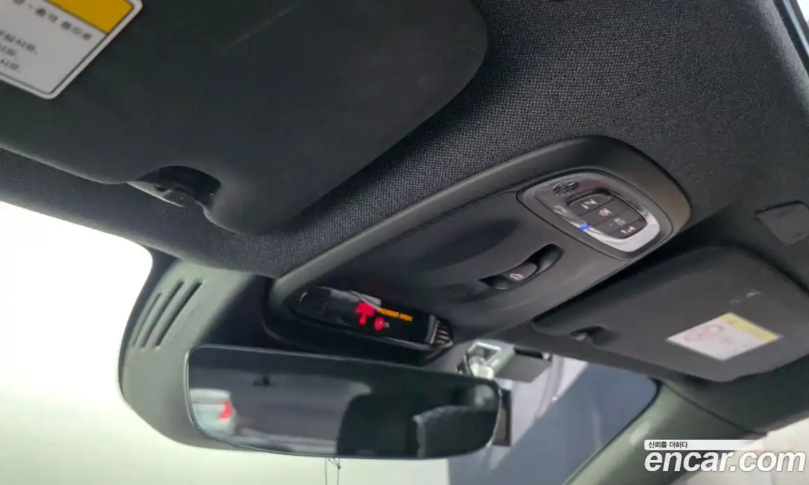 Volvo XC40 2019 2.0 автомат (гидро), фото 17