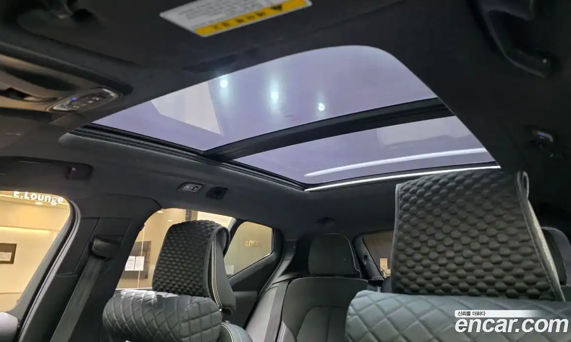 Volvo XC40 2019 2.0 автомат (гидро), фото 18