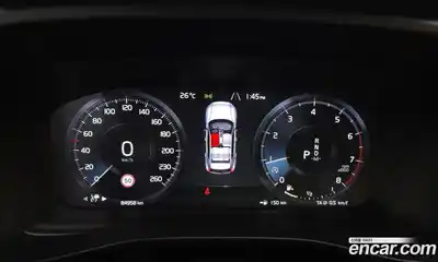 Volvo XC40 2019 2.0 автомат (гидро), миниатюра 8
