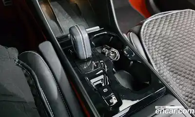 Volvo XC40 2019 2.0 автомат (гидро), миниатюра 9