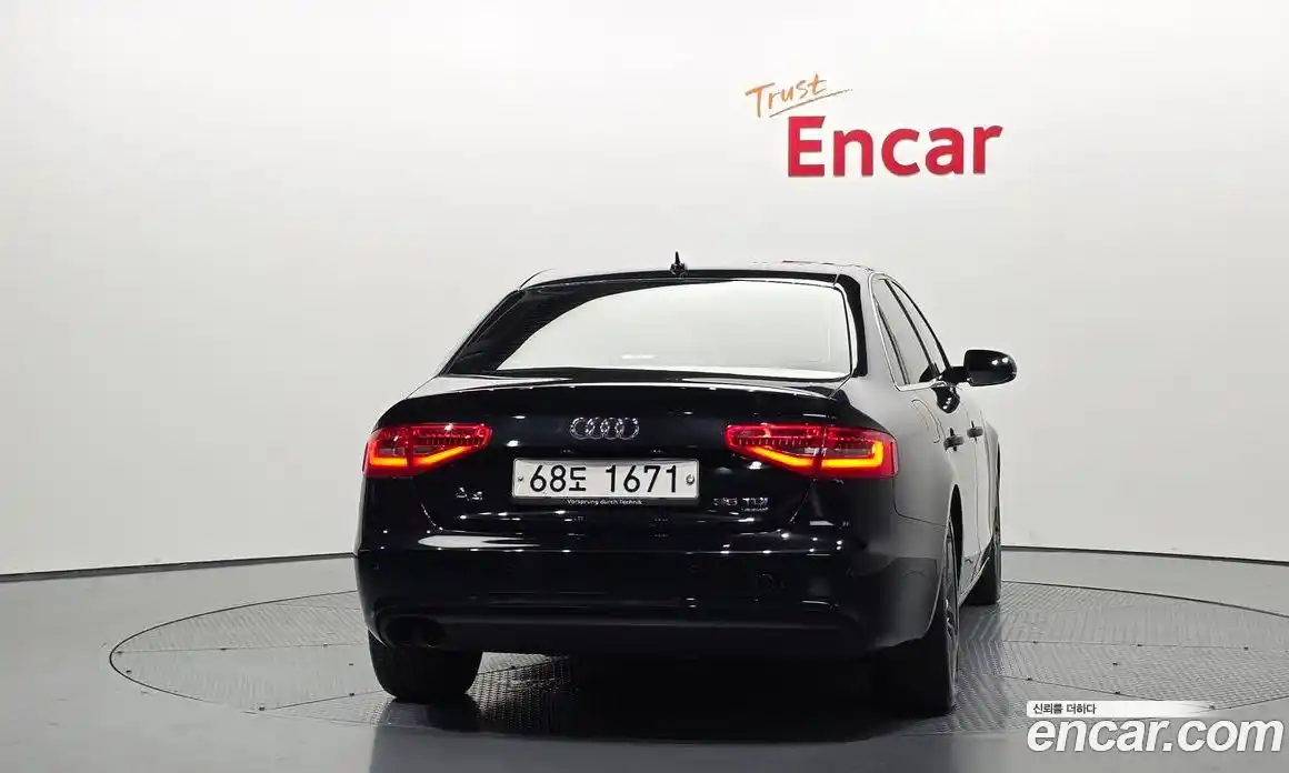 Audi A4 2013 2.0 автомат (гидро), фото 4