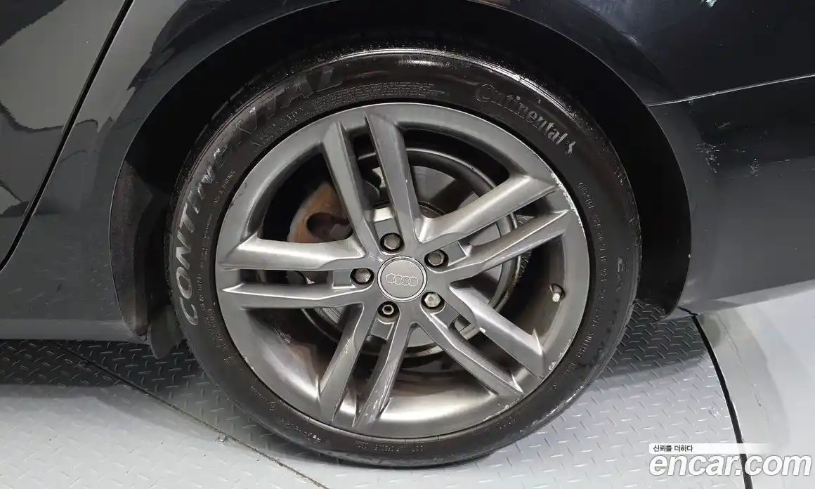 Audi A4 2013 2.0 автомат (гидро), фото 5