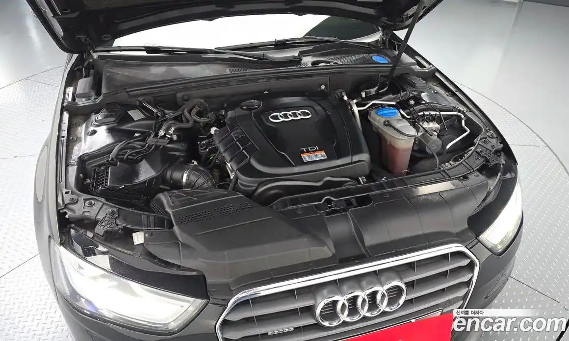 Audi A4 2013 2.0 автомат (гидро), фото 6