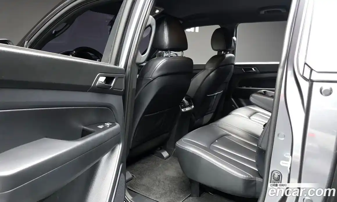 SsangYong Rexton 2022 2.2 автомат (гидро), фото 16